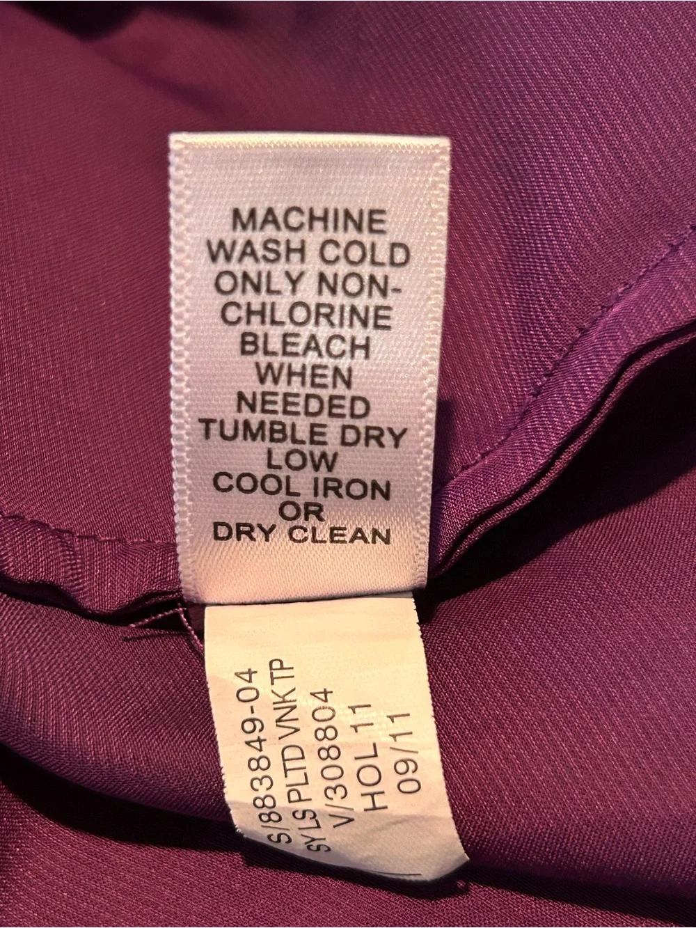 Banana Republic Satin V-Neck Blouse — Purple Size M